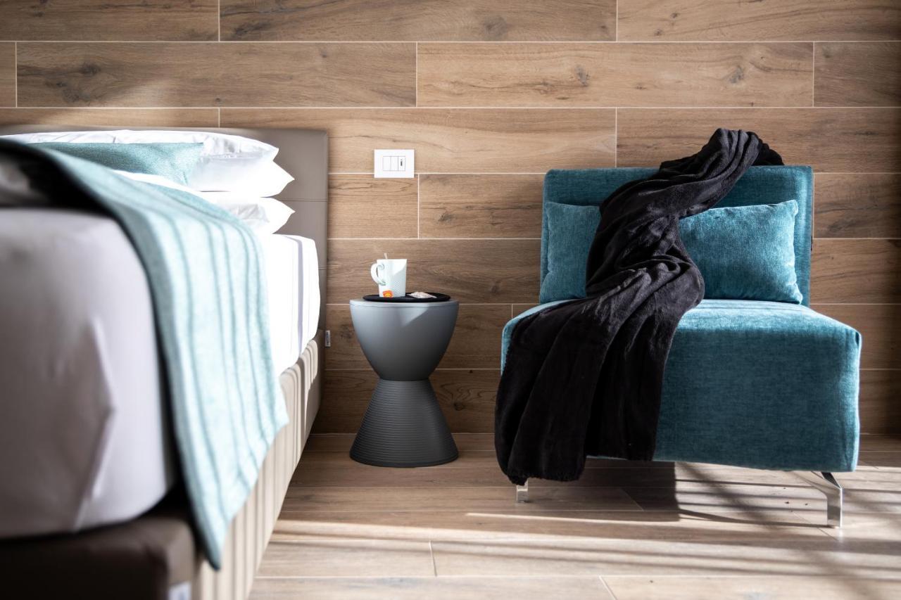 Boutique Apartments By Annalisa Torbole Sul Garda Eksteriør billede