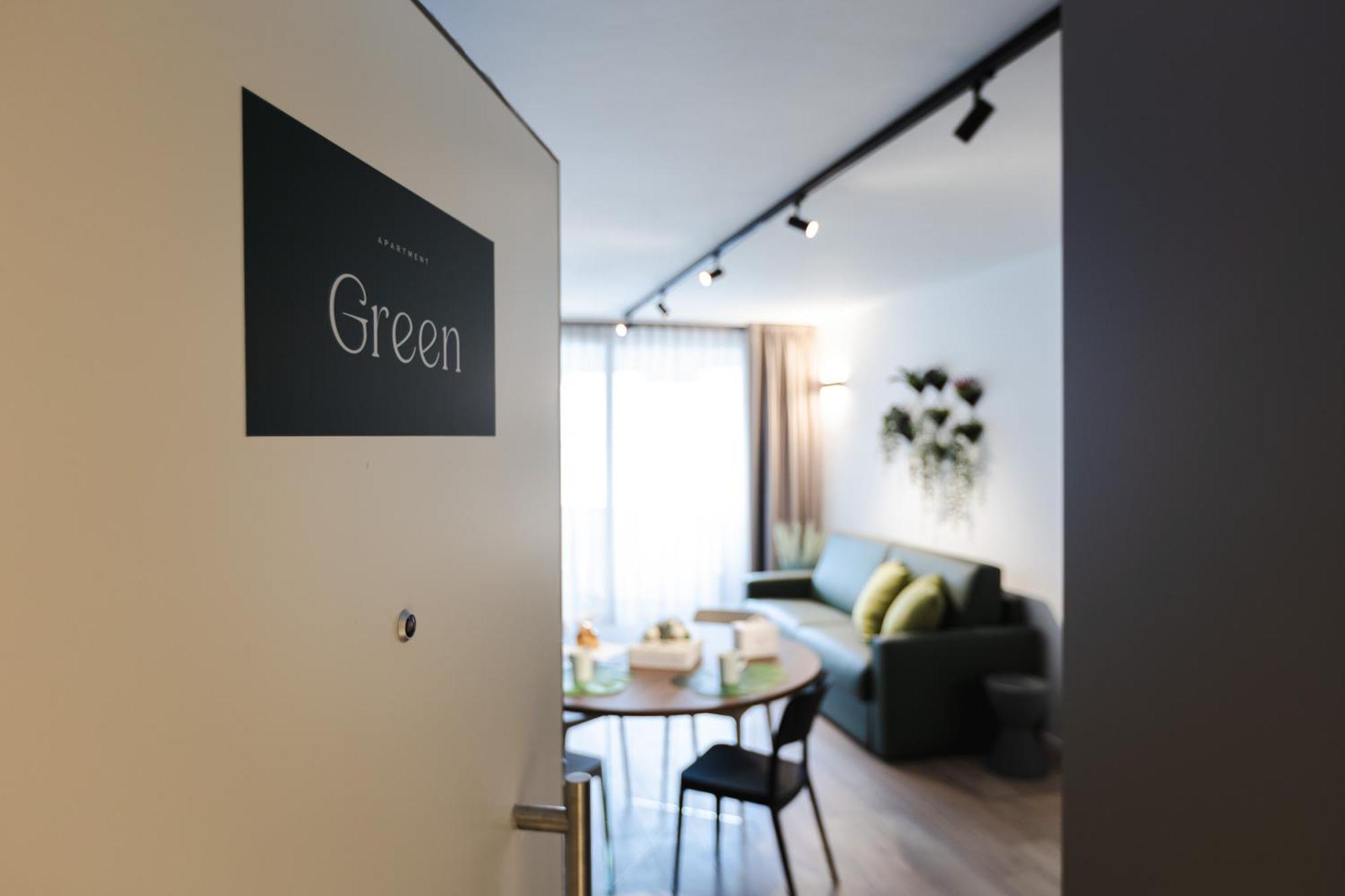 Boutique Apartments By Annalisa Torbole Sul Garda Eksteriør billede