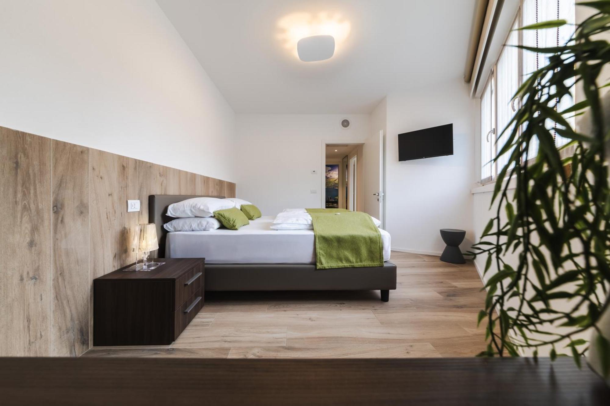 Boutique Apartments By Annalisa Torbole Sul Garda Eksteriør billede