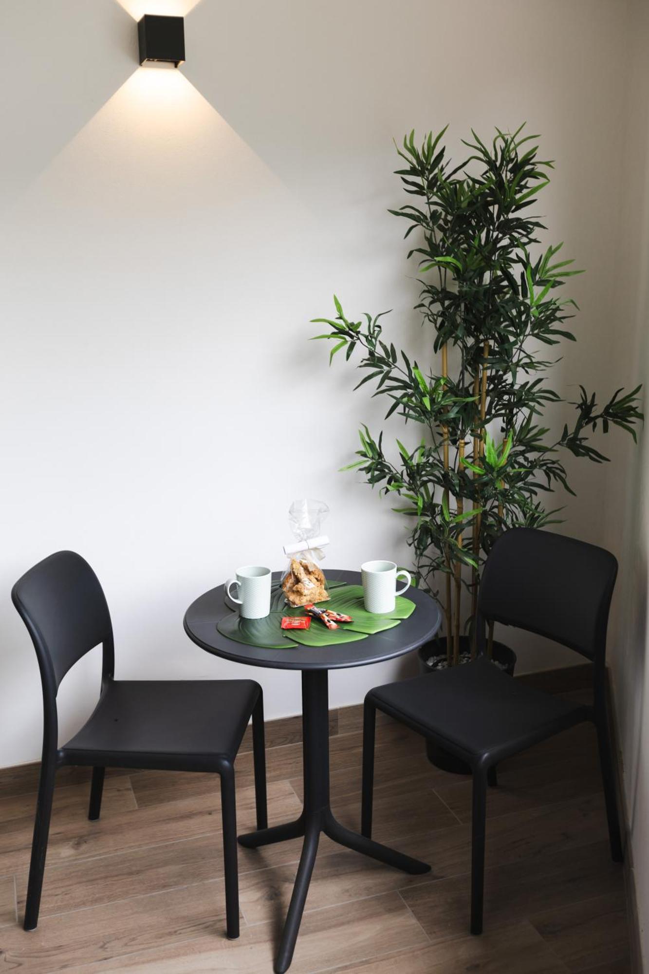 Boutique Apartments By Annalisa Torbole Sul Garda Eksteriør billede
